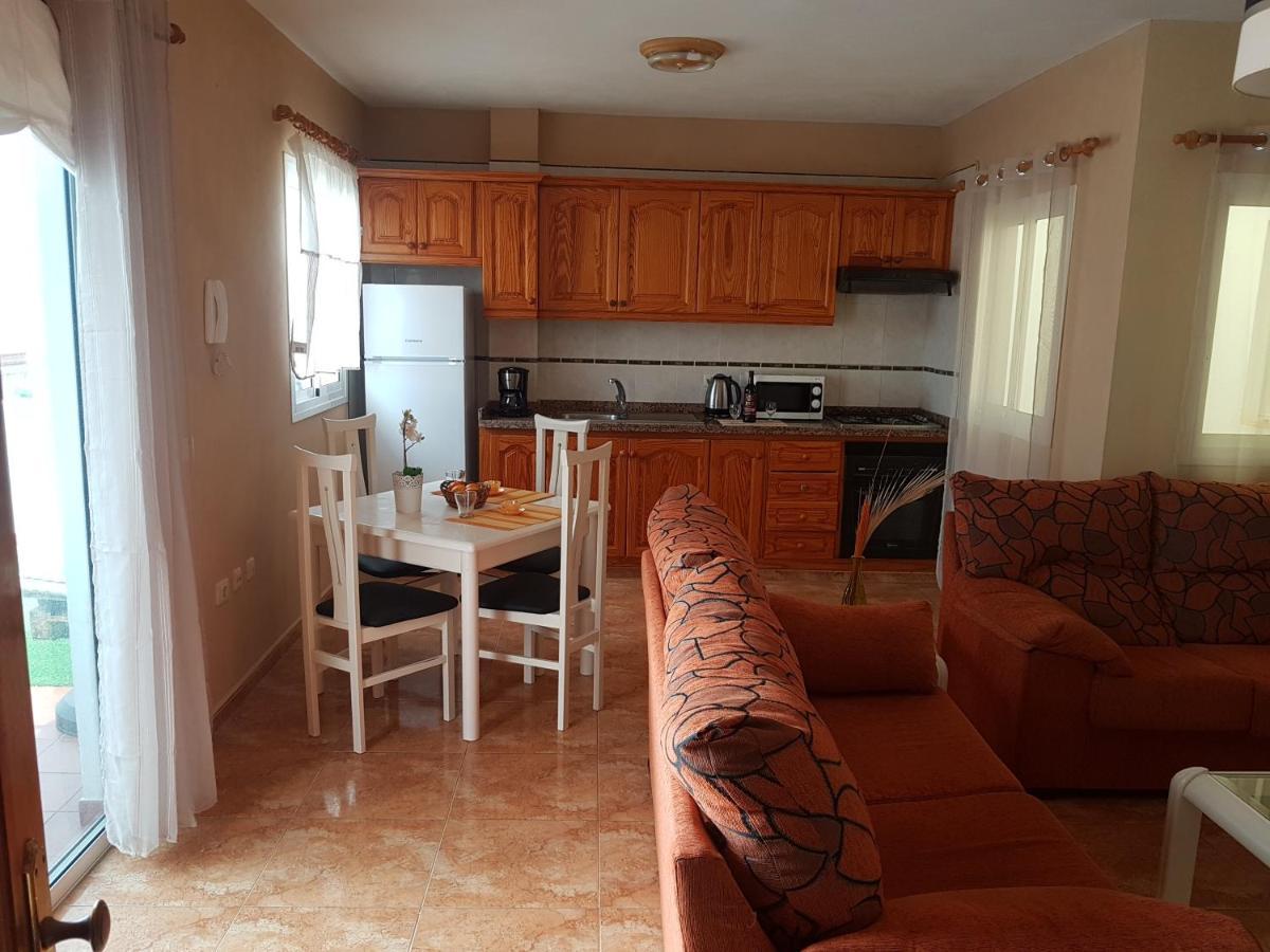 Apartamentos Las Salinas 2 Caleta de Interian Luaran gambar